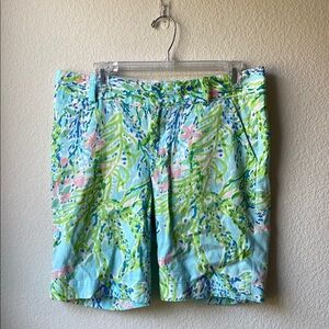 Lilly Pulitzer | The chipper shorts in Skye blue heaven print